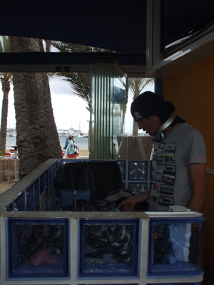dj Lee @ the Orange Corner in Ibiza